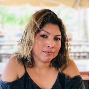 Meet your Posher, Aura